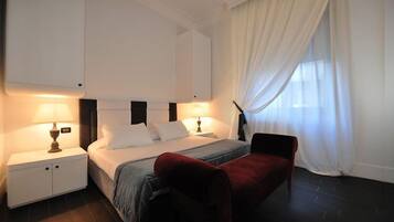 Italienische Bettbezüge von Frette, hochwertige Bettwaren, Minibar