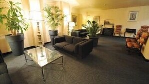 Lobby sitting area - White House (Foggia)