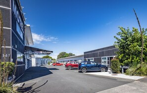 Fachada de la propiedad