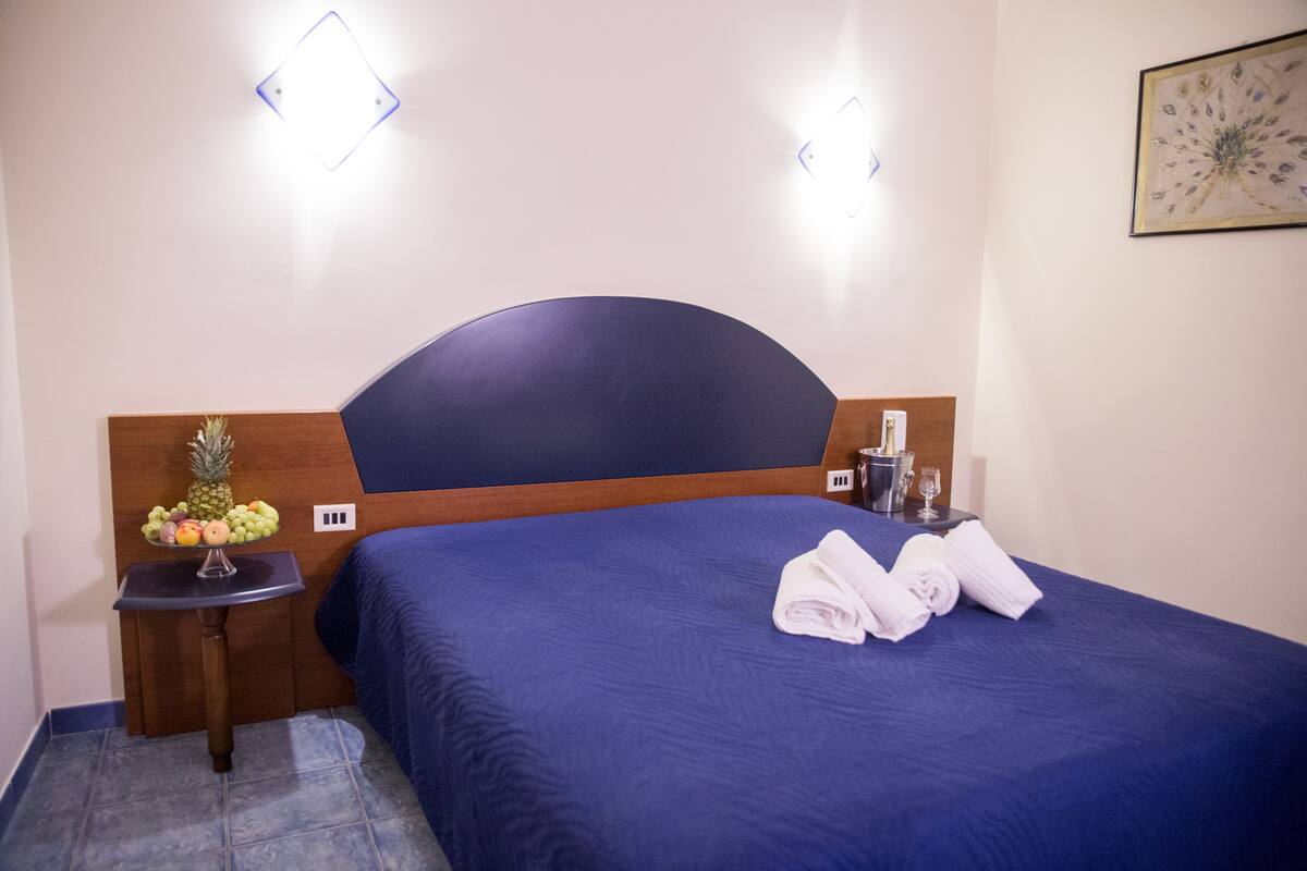 Quadruple Room | Minibar, desk, blackout drapes, cribs (surcharge)