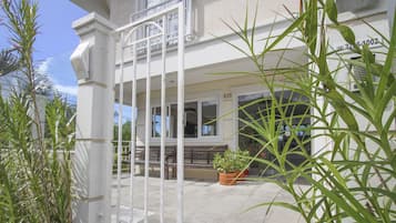 Entrada de la propiedad