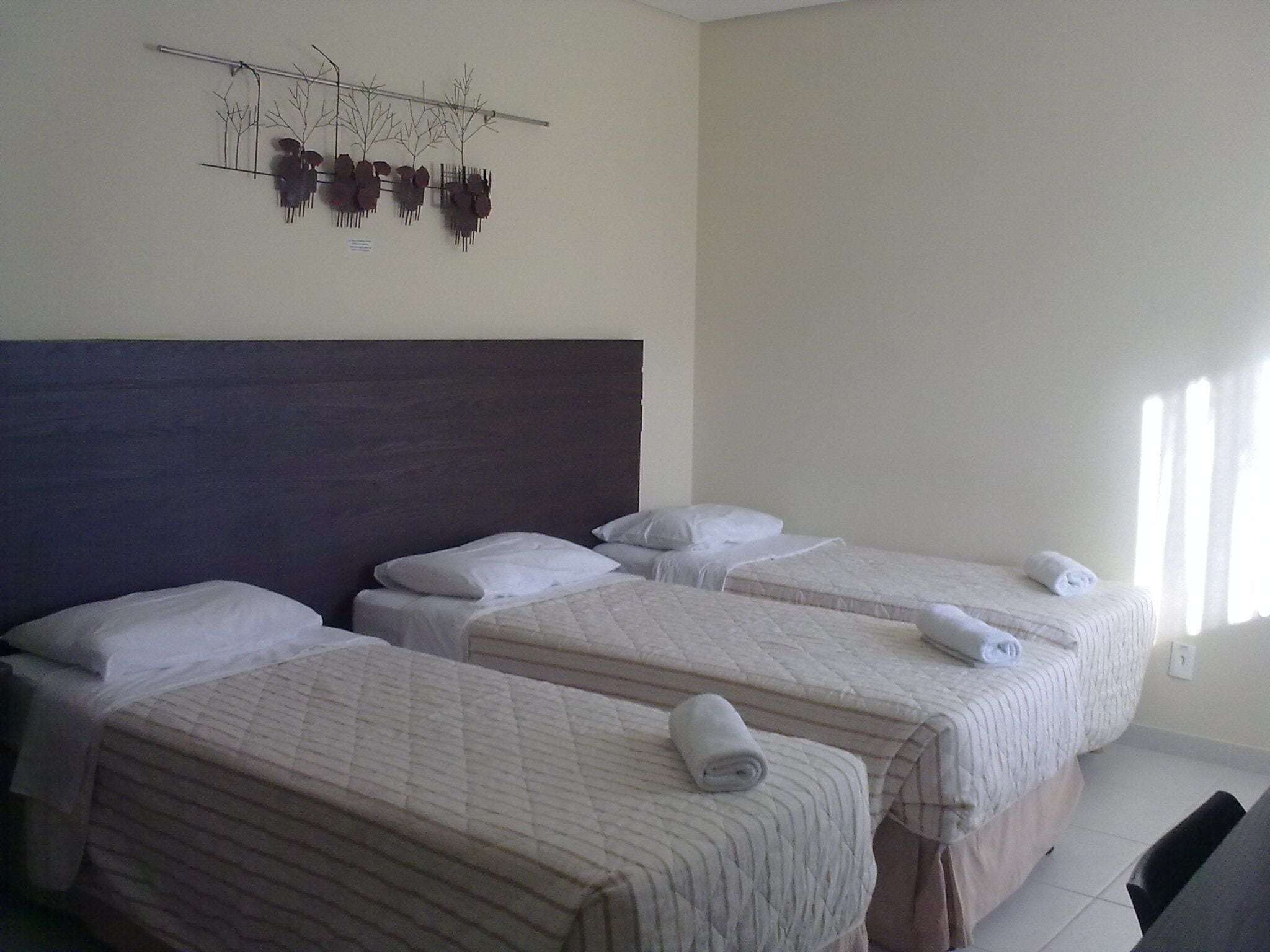 deluxe triple room | 1 bedroom, hypo-allergenic bedding, minibar, desk