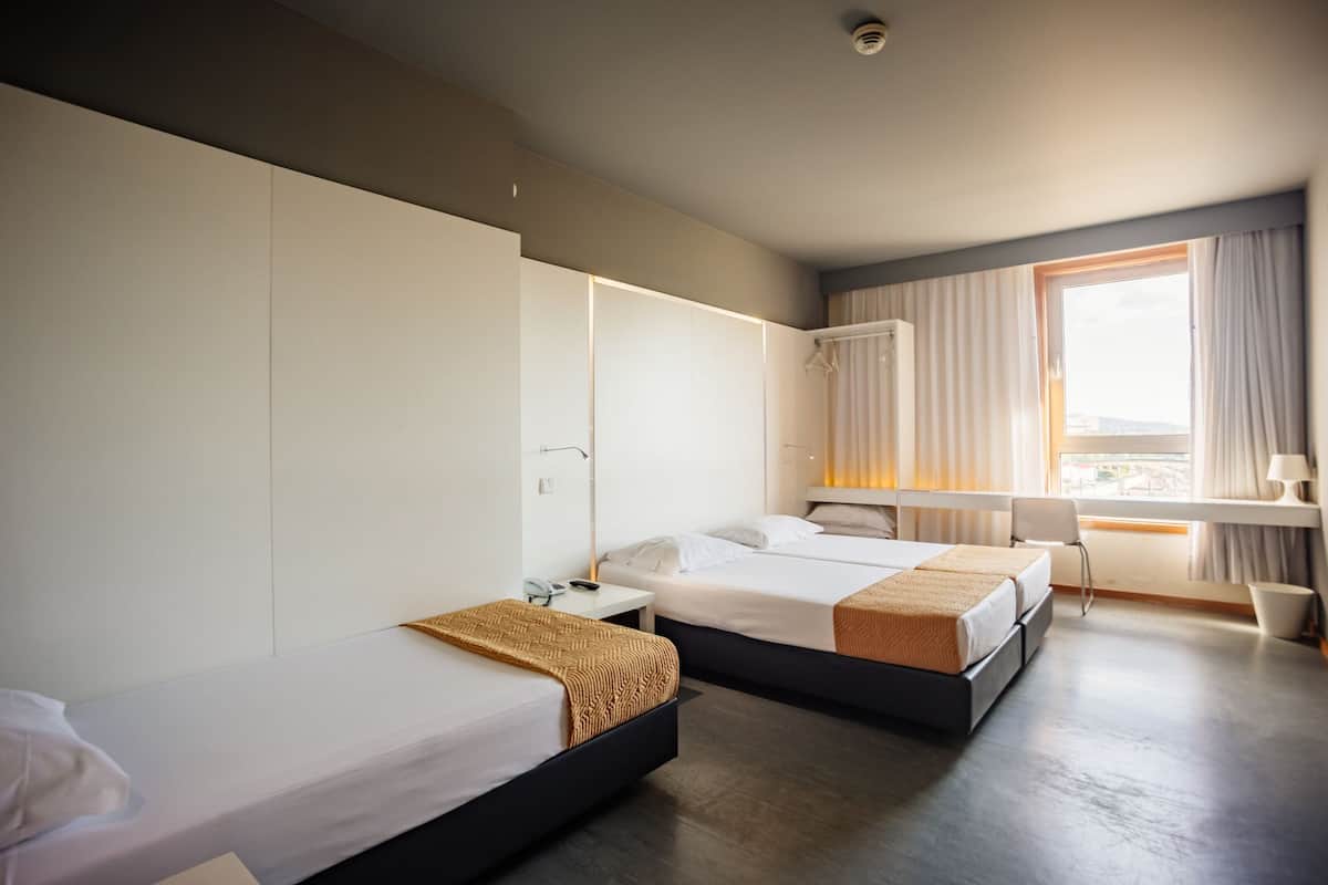 Sistema de insonorización, wifi gratis y ropa de cama