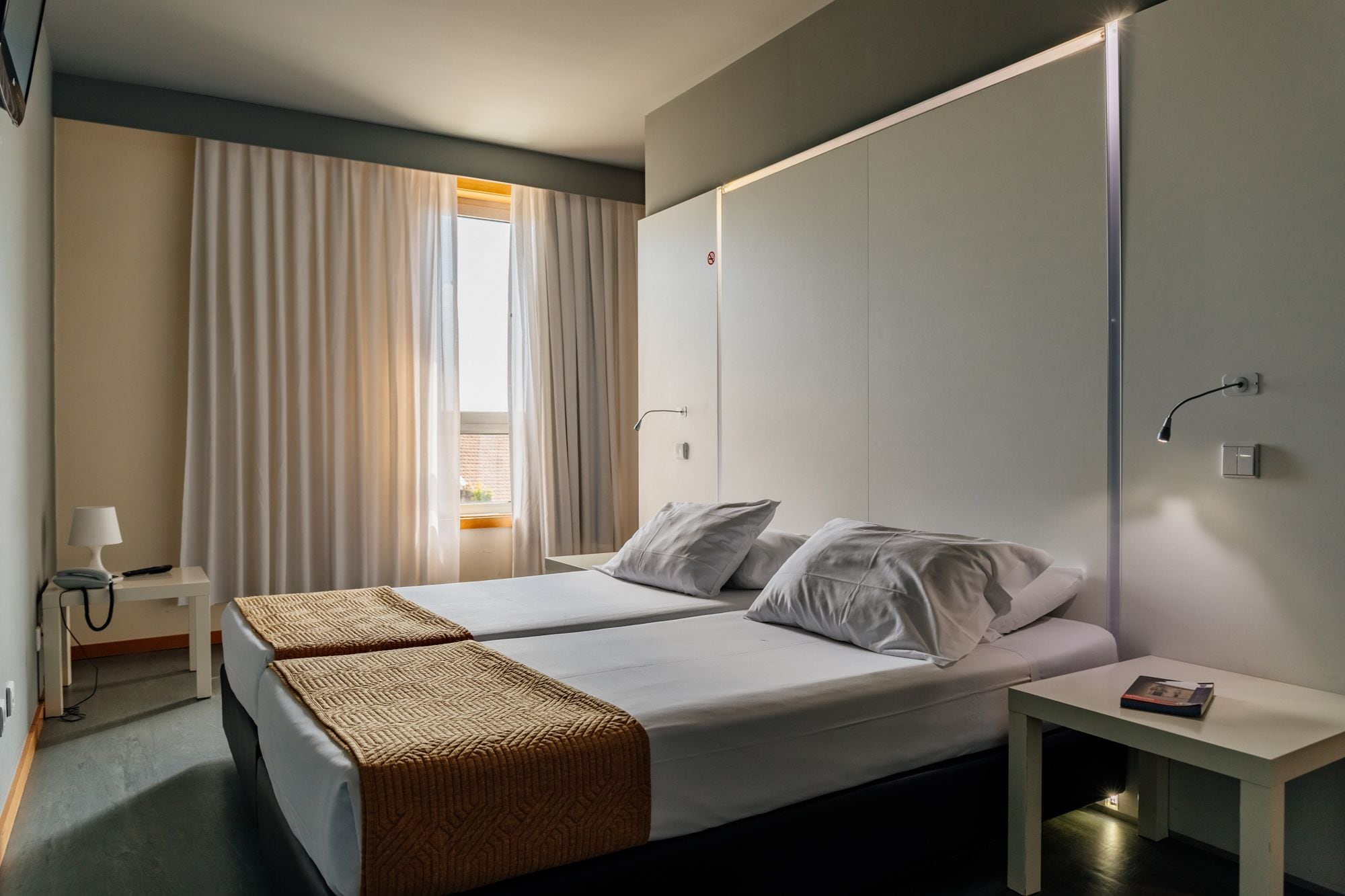 standard twin room | 1 bedroom, soundproofing, free wifi, bed sheets