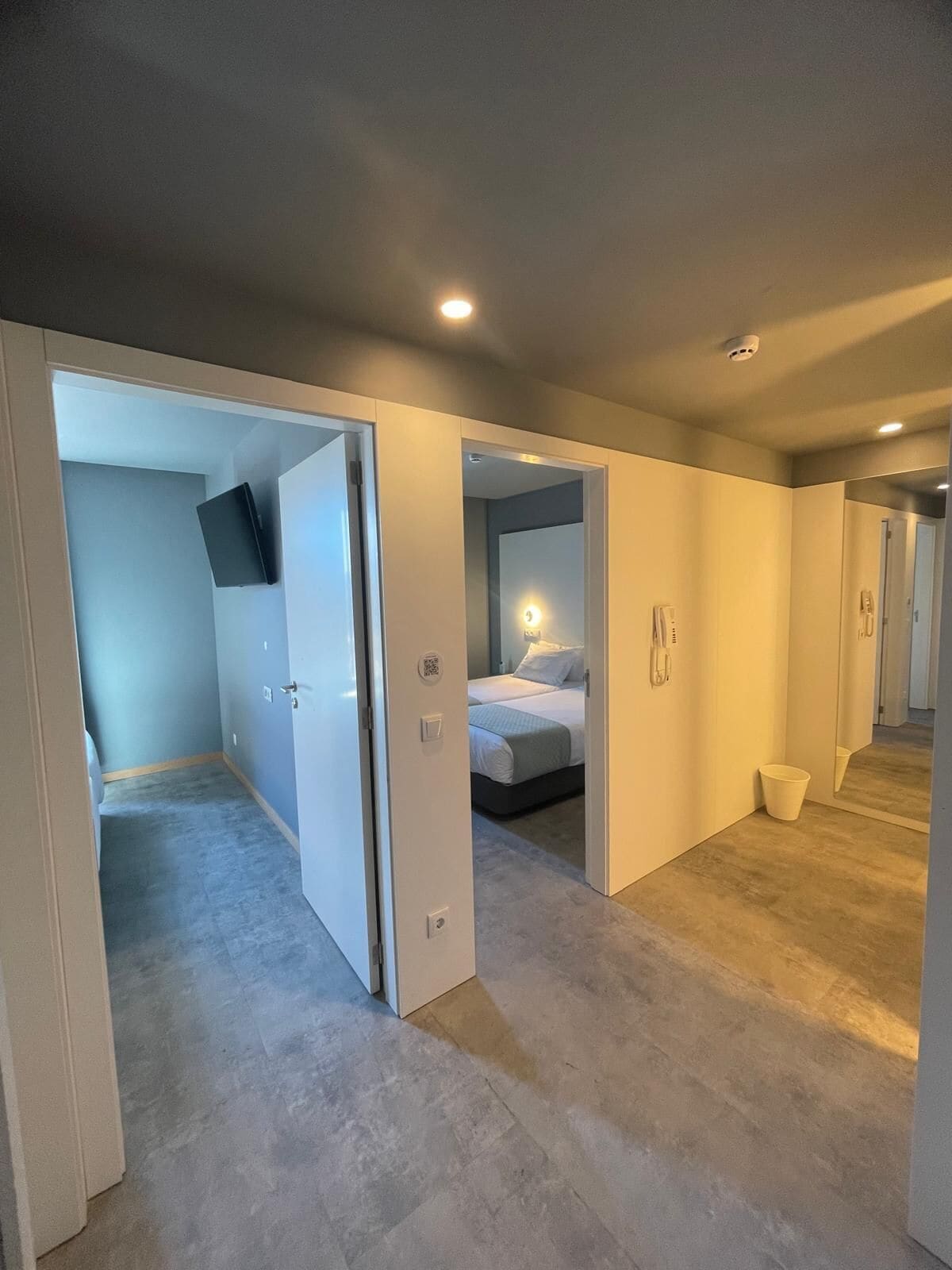 Chambre Standard | Chambres insonorisées, Wi-Fi gratuit, draps fournis