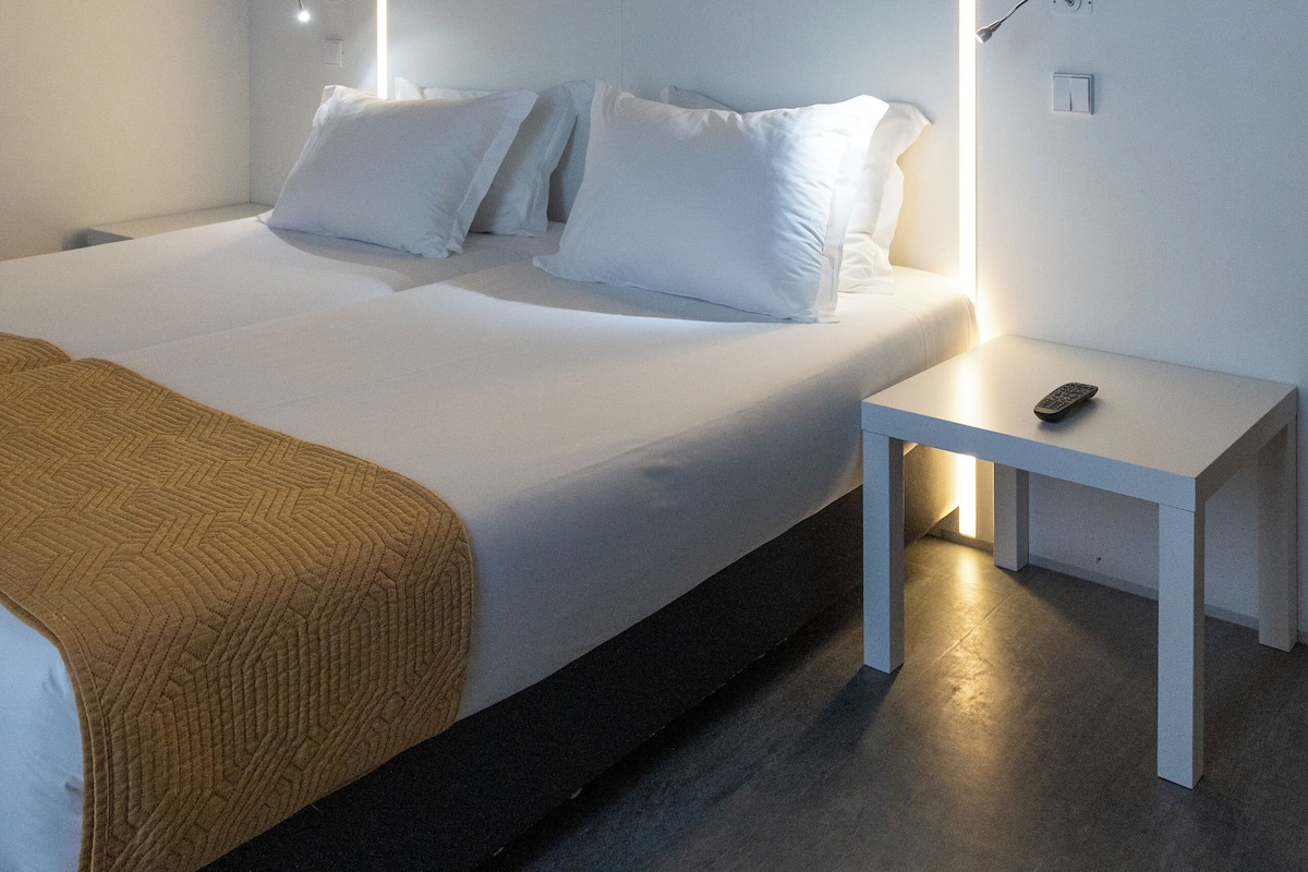 Sistema de insonorización, wifi gratis y ropa de cama