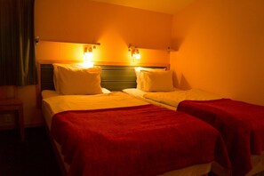 Junior Suite | Premium bedding, in-room safe, soundproofing, rollaway beds