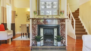 Interior - Liberty Lodge (Cape Town)