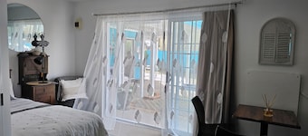 Albert Number 6 Motel