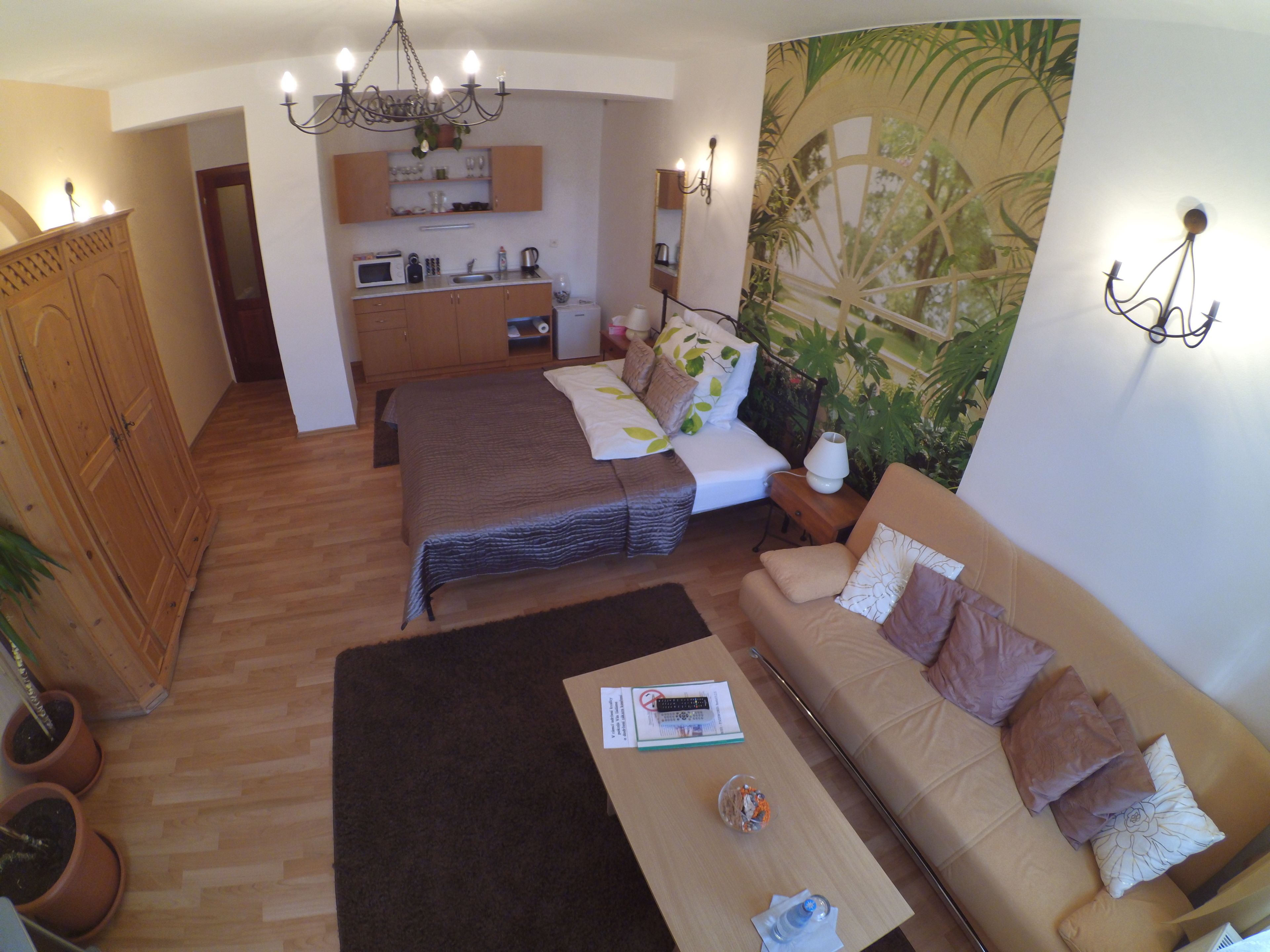 Double Room | Living area | TV