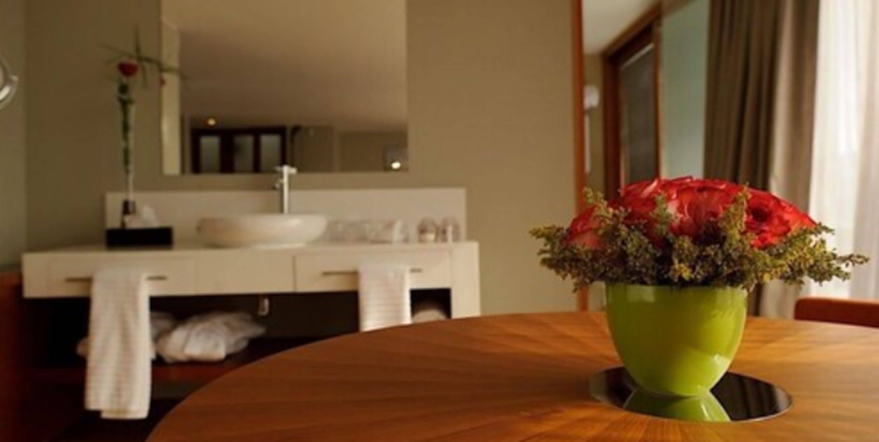 room | egyptian cotton sheets, premium bedding, select comfort beds, minibar