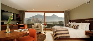 Egyptian cotton sheets, premium bedding, Select Comfort beds, minibar - Noi Vitacura (Santiago)