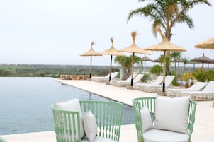 Indoor pool, outdoor pool, sun loungers