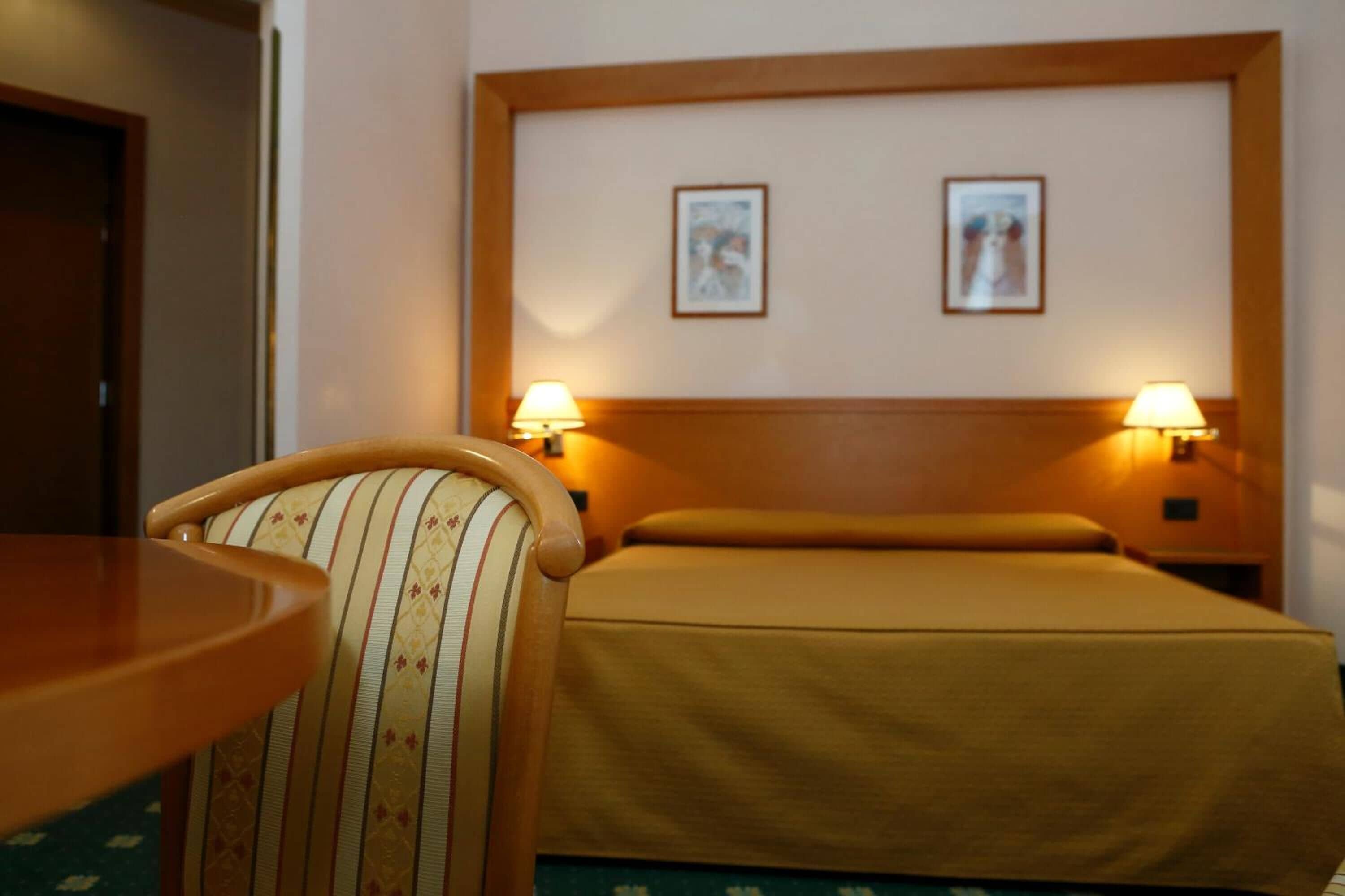 double room, 1 double or 2 single beds | 1 bedroom, premium bedding, minibar, in-room safe