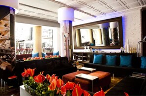 Una cassaforte in camera, una scrivania, letti aggiuntivi (a pagamento)