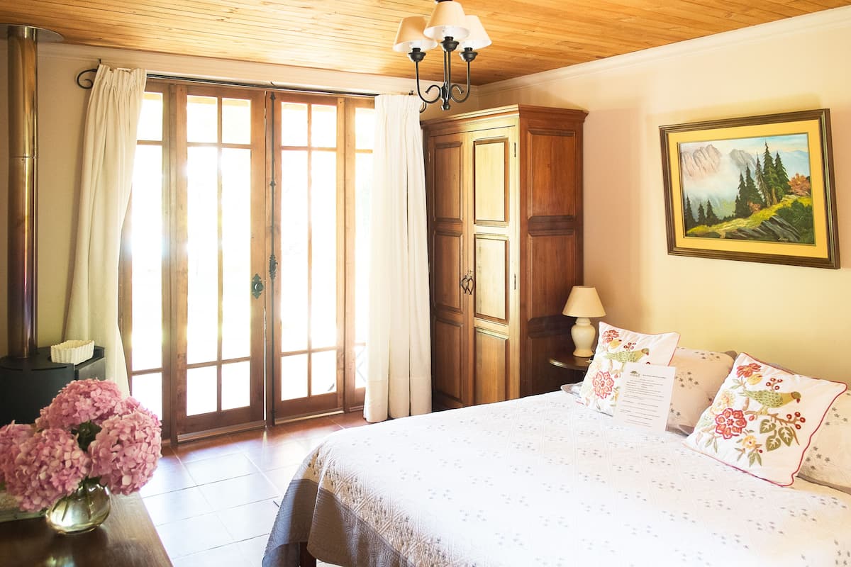 comfort double room, garden view | pillow-top beds, minibar, in-room safe, individually decorated