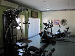 Fitness facility - Valley Inn Motel & Suites (Sudbury)