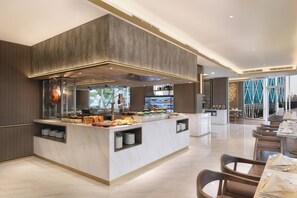 Breakfast, lunch and dinner served - Atria Hotel Gading Serpong (Gading Serpong)