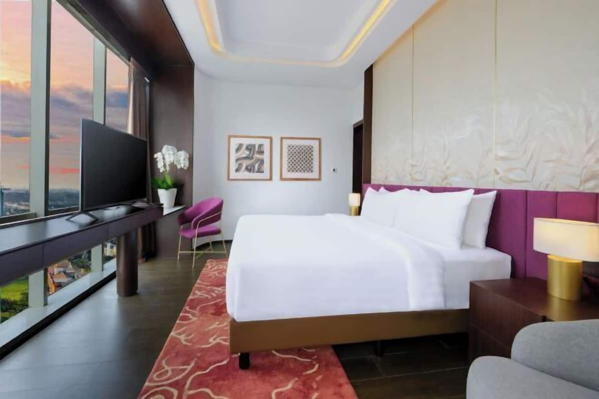 1 bedroom, minibar, in-room safe, desk