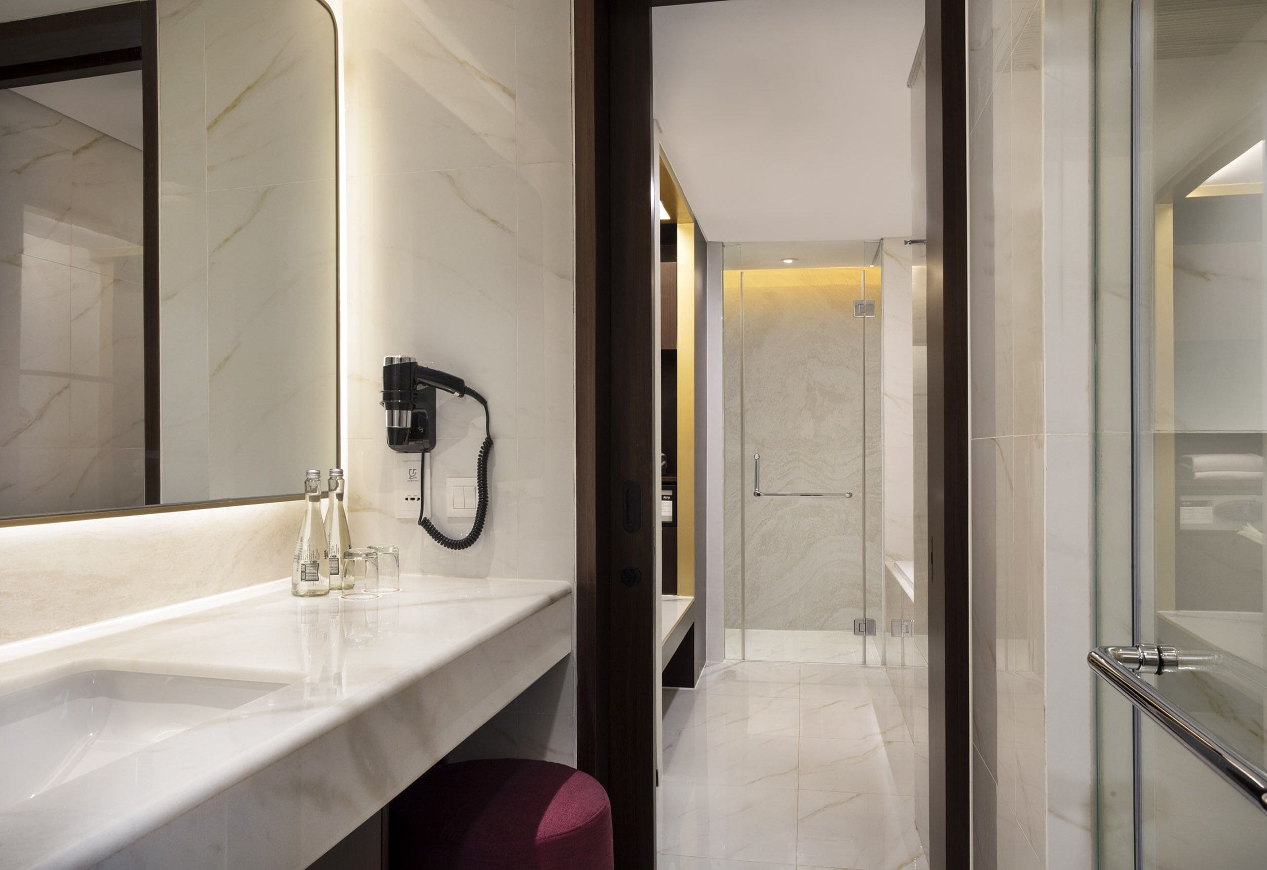suite | bathroom | free toiletries, hair dryer, slippers, towels