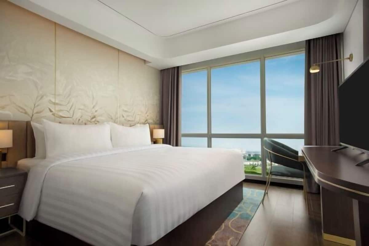 1 bedroom, minibar, in-room safe, desk