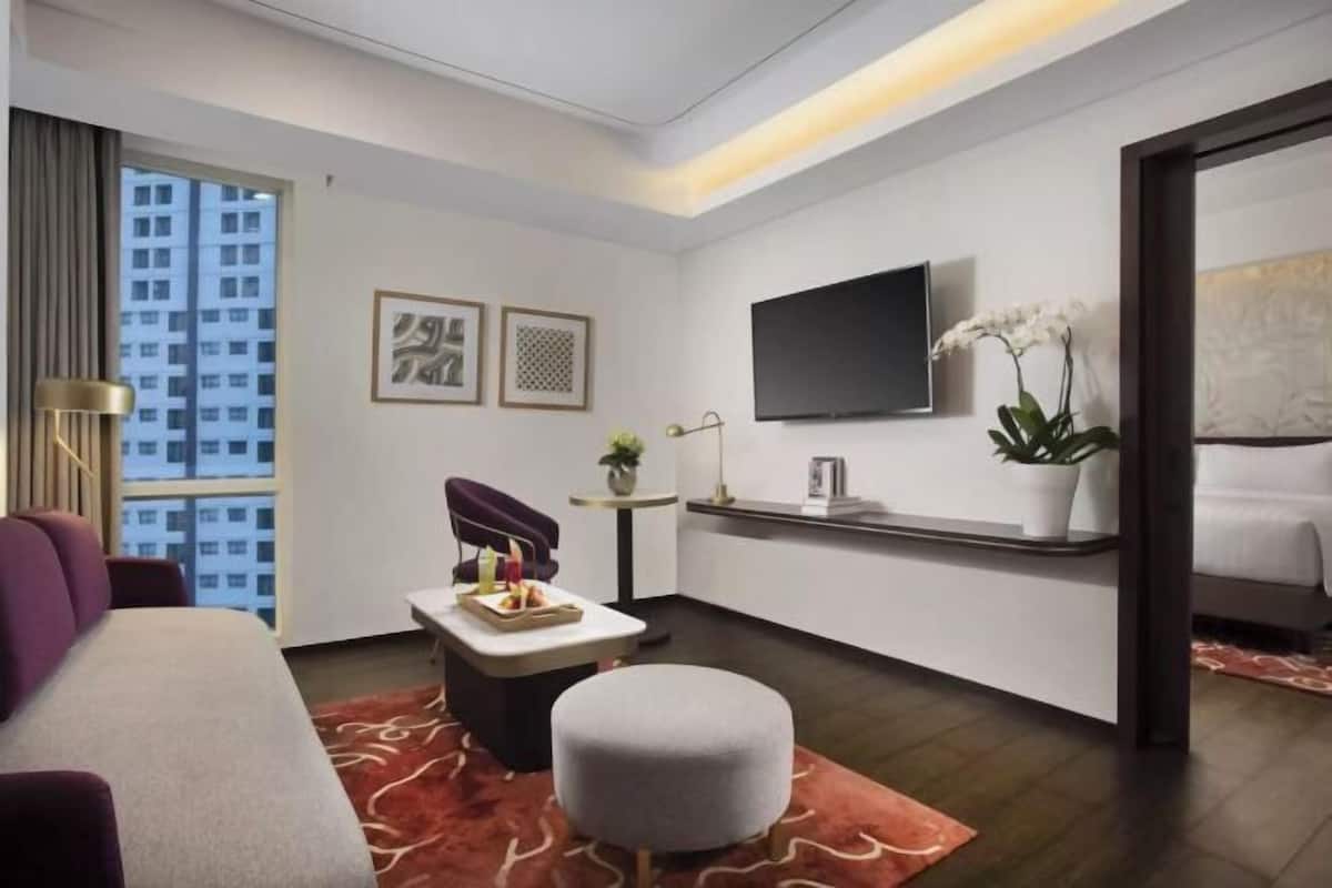 Living area | TV