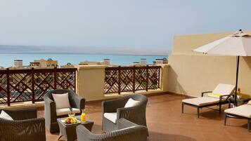 Suite, 2 habitaciones, vista al mar | Vista desde la habitación