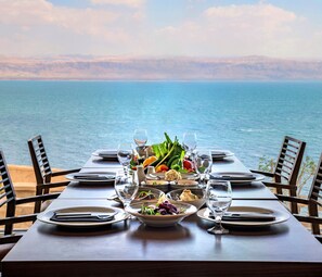 Restaurant - Crowne Plaza Jordan Dead Sea Resort & Spa by IHG (Sweimeh)