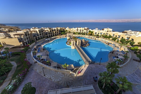 Exterior - Crowne Plaza Jordan Dead Sea Resort & Spa by IHG (Sweimeh)