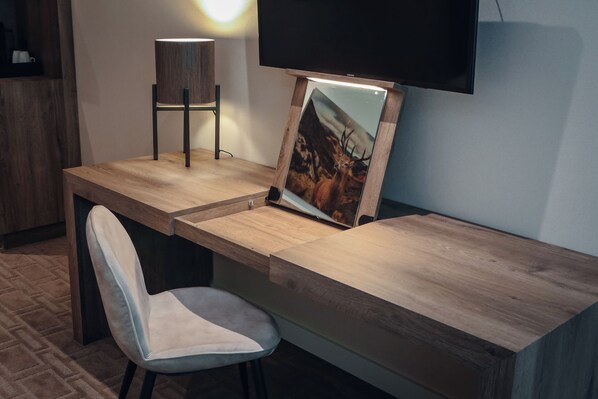 In-room safe, desk, cots/infant beds, rollaway beds