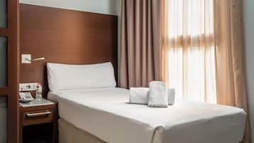 In-room safe, free WiFi, bed sheets