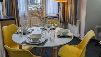 Apartment, 1 Bedroom, Private Bathroom, Ground Floor | Bed sheets