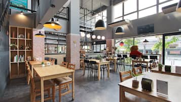 Breakfast, lunch and dinner served