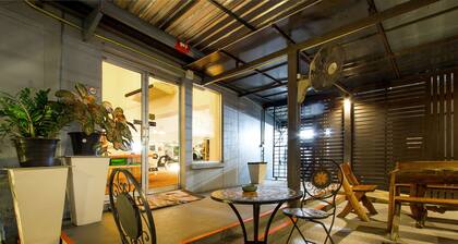 D Varee Xpress Makkasan