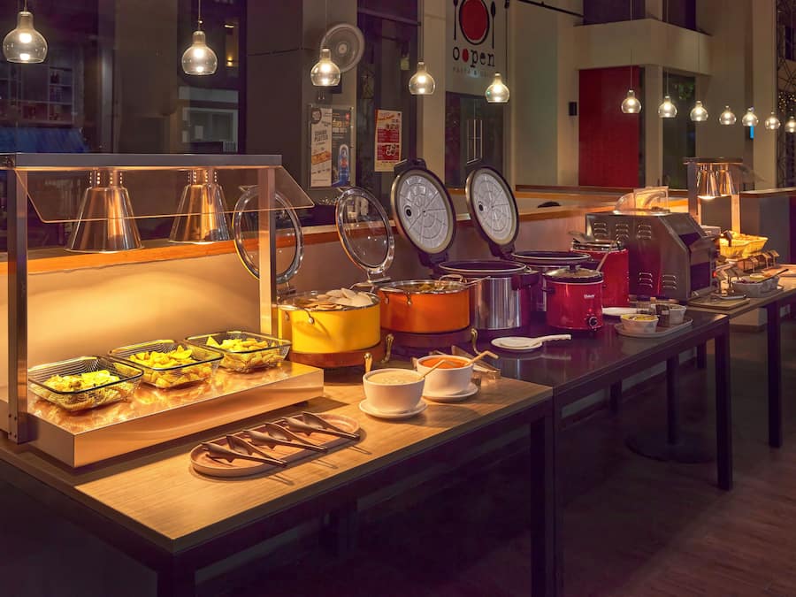 Päivittäinen buffetaamiainen maksusta