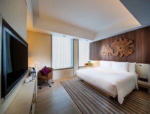 Premium bedding, in-room safe, desk, laptop workspace - Oasia Hotel Novena, Singapore (Singapore)