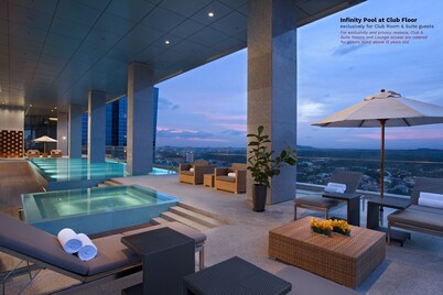 Oasia Hotel Novena, Singapore