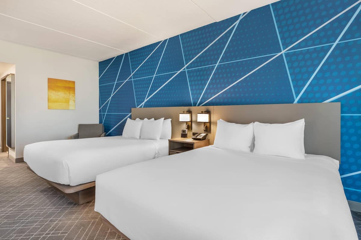 in-room safe, desk, laptop workspace, iron/ironing board