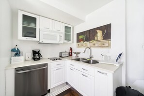 Family Apartment, 2 Bedrooms, Kitchen | Private kitchen | Mini-fridge - Villa Italia by At Mine Hospitality (Miami Beach)