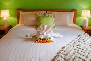 Cabin dành cho gia đình | Bộ đồ giường cao cấp, chăn bông, minibar, két bảo mật tại phòng 