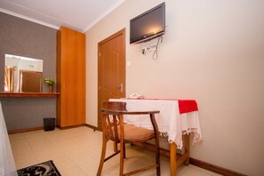 Desk, free WiFi, bed sheets