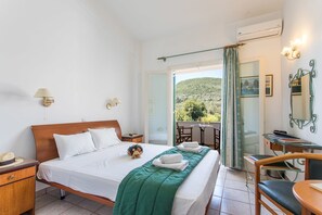 Caja de seguridad en la habitación, escritorio y wifi gratis 