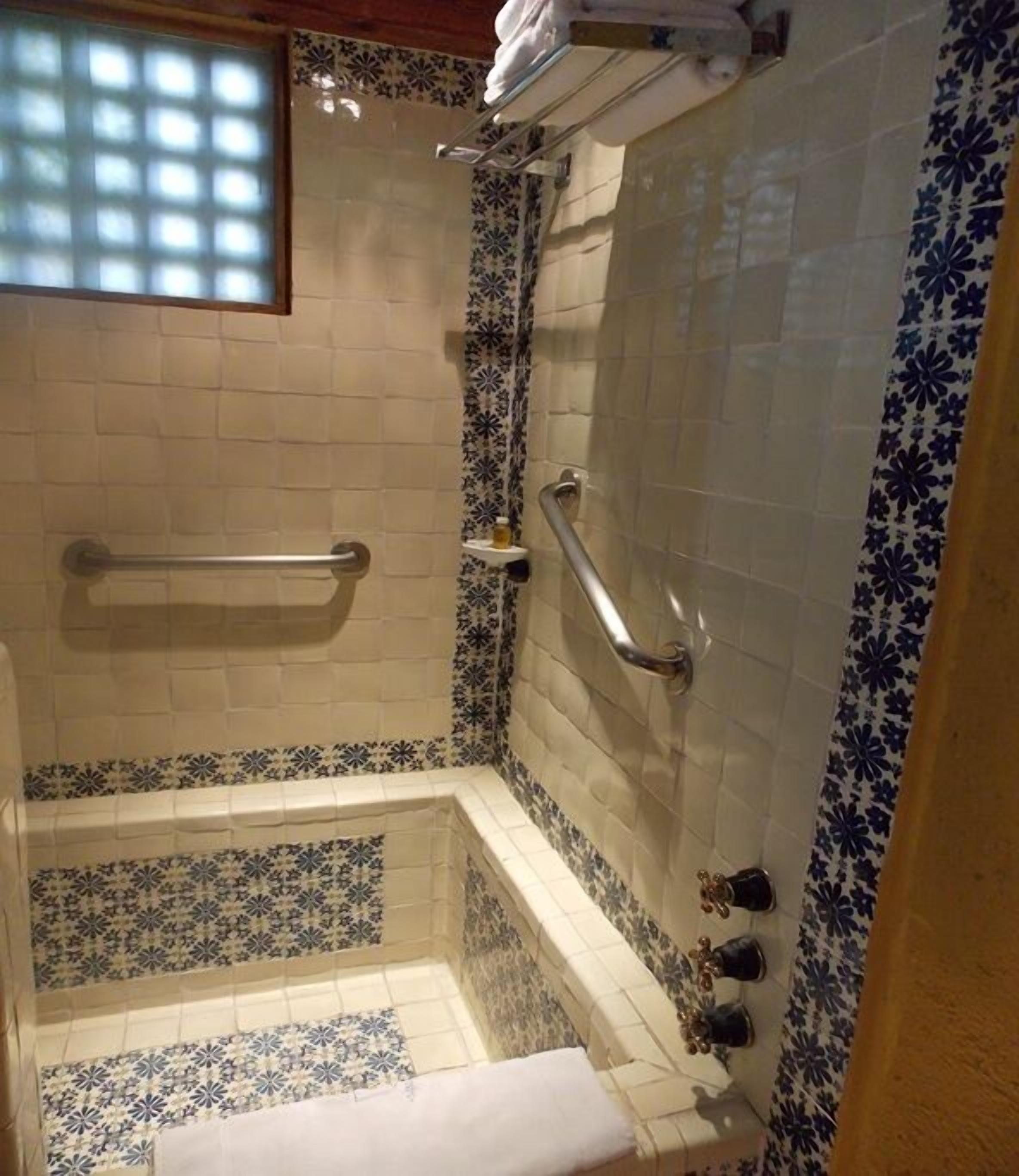 deep-soaking bathtub