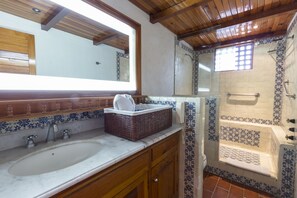 Junior Suite, 2 Queen Beds | Bathroom | Shower, free toiletries, towels