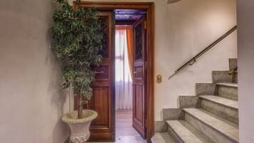 EntrĂ©e de lâhĂ©bergement