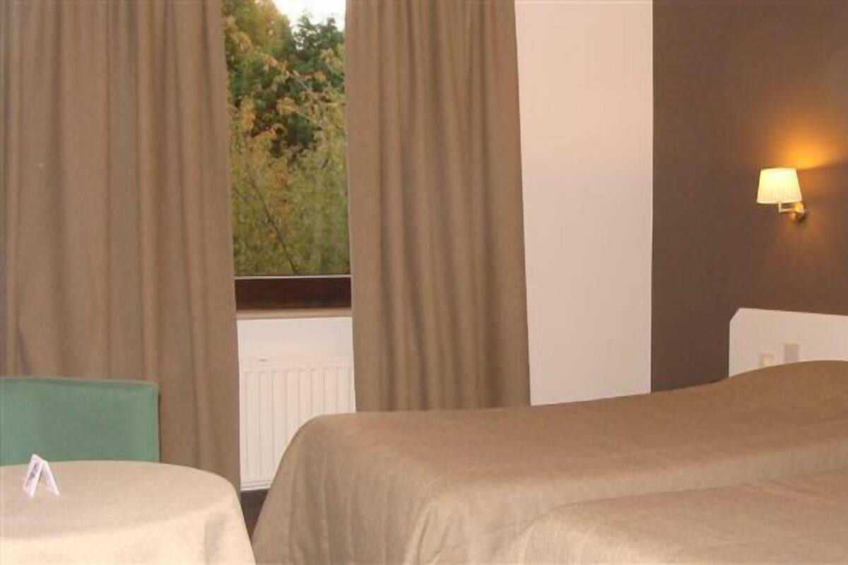 Doppelzimmer | Zimmersafe, Verdunkelungsvorhänge, Babybetten, kostenloses WLAN