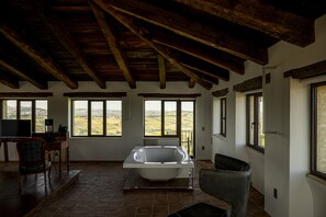 Superior Suite | Private spa tub