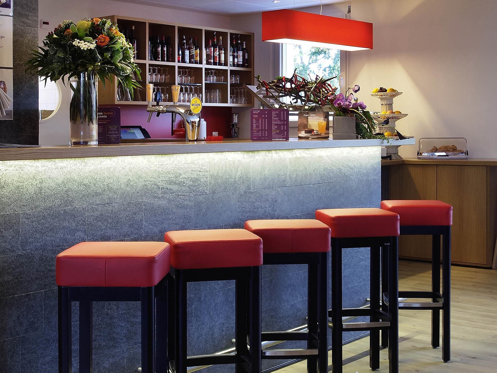 Bar (en el alojamiento)