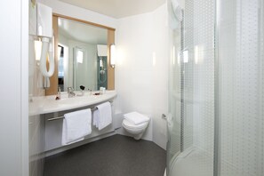 Standard Room, 1 Double Bed | Bathroom | Shower, eco-friendly toiletries, hair dryer, towels