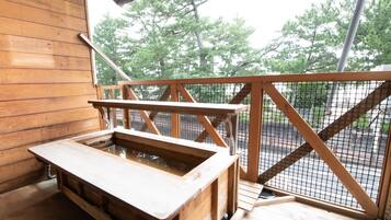 With footbath / Japanese-style room/ Non-Smoking | Balcony